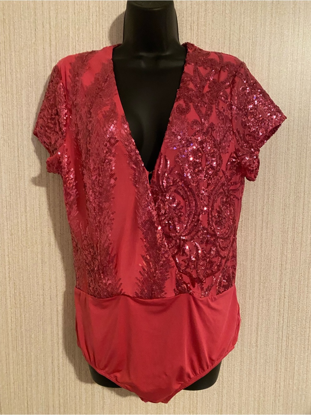 Sequin Embellished Pink V-Neck Bodysuit